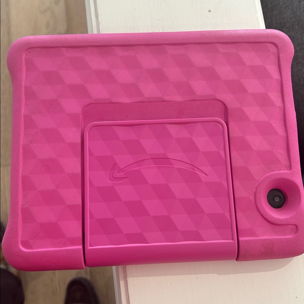 Amazon Fire HD 8 Kids tablet, 8" HD display PINK OR BLUE - Picture 7 of 7